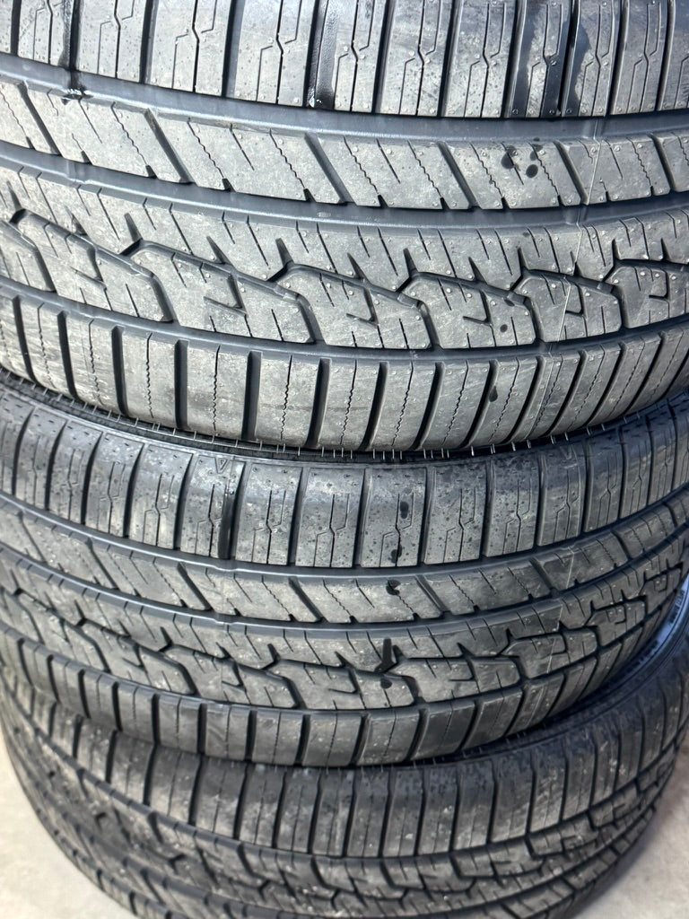 SUITOMO 255/40R18 ALL SEASON