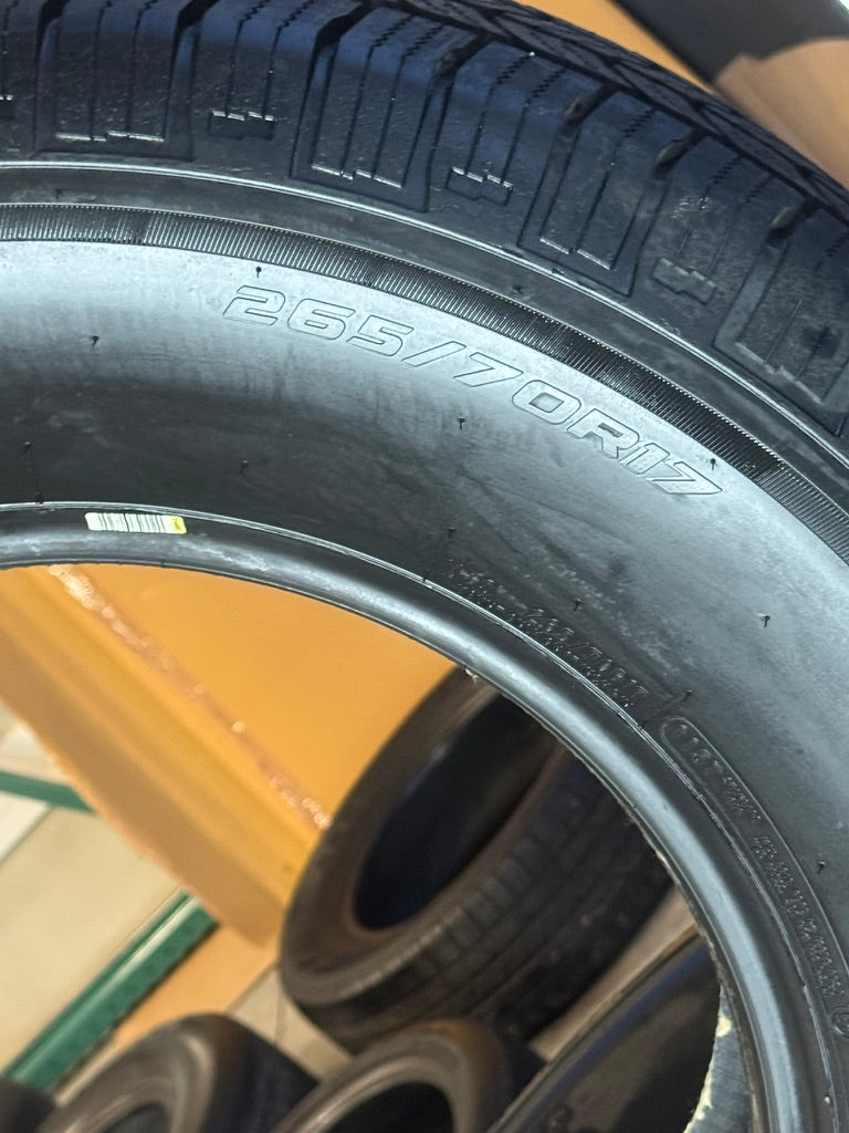 Set of 4 Starfire Solarus ht 265/70r17