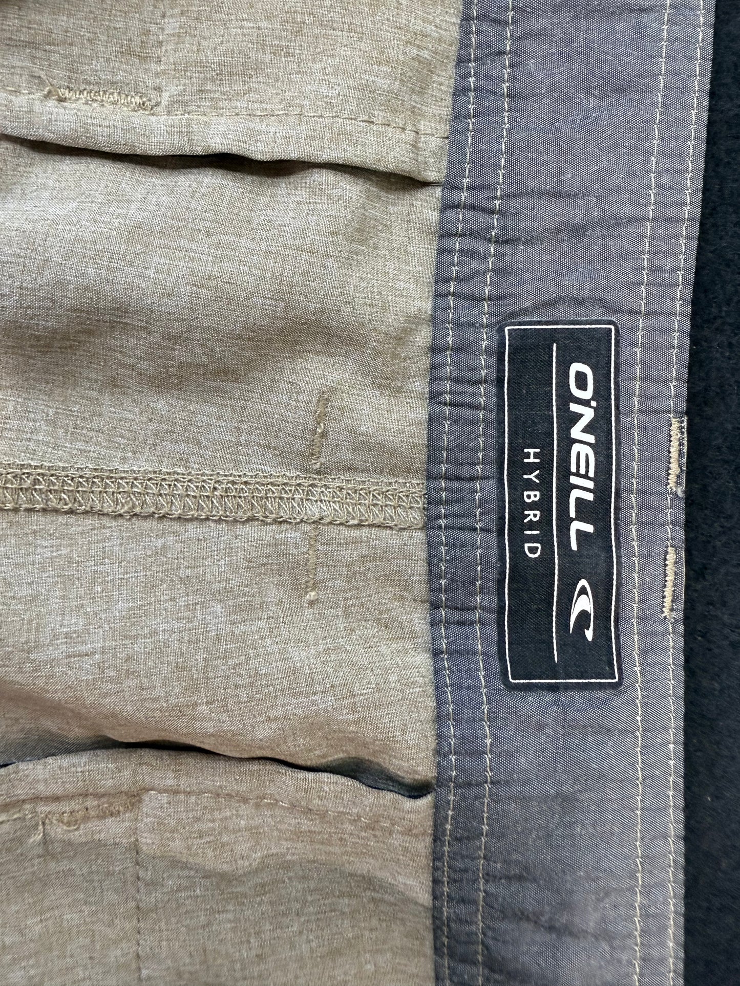 RESERVE HEATHER 21" HYBRID SHORTS Size 34