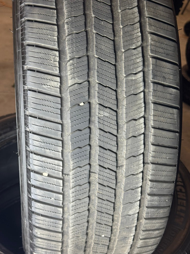 Set of (4) Used 285/45R22 Michelin Defender LTX M/S 114H - 7-7.5/32